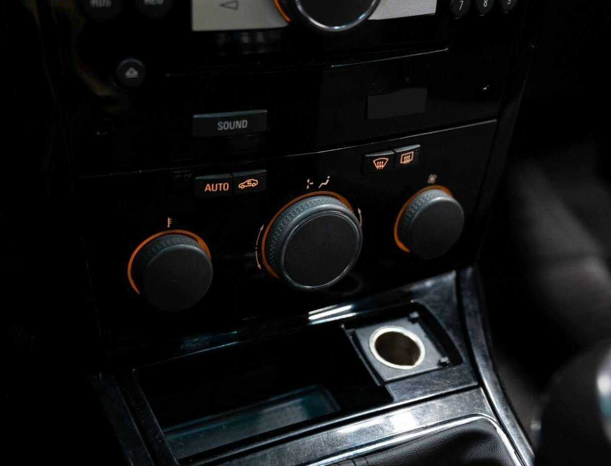 Opel Astra, 2010 Фото №15