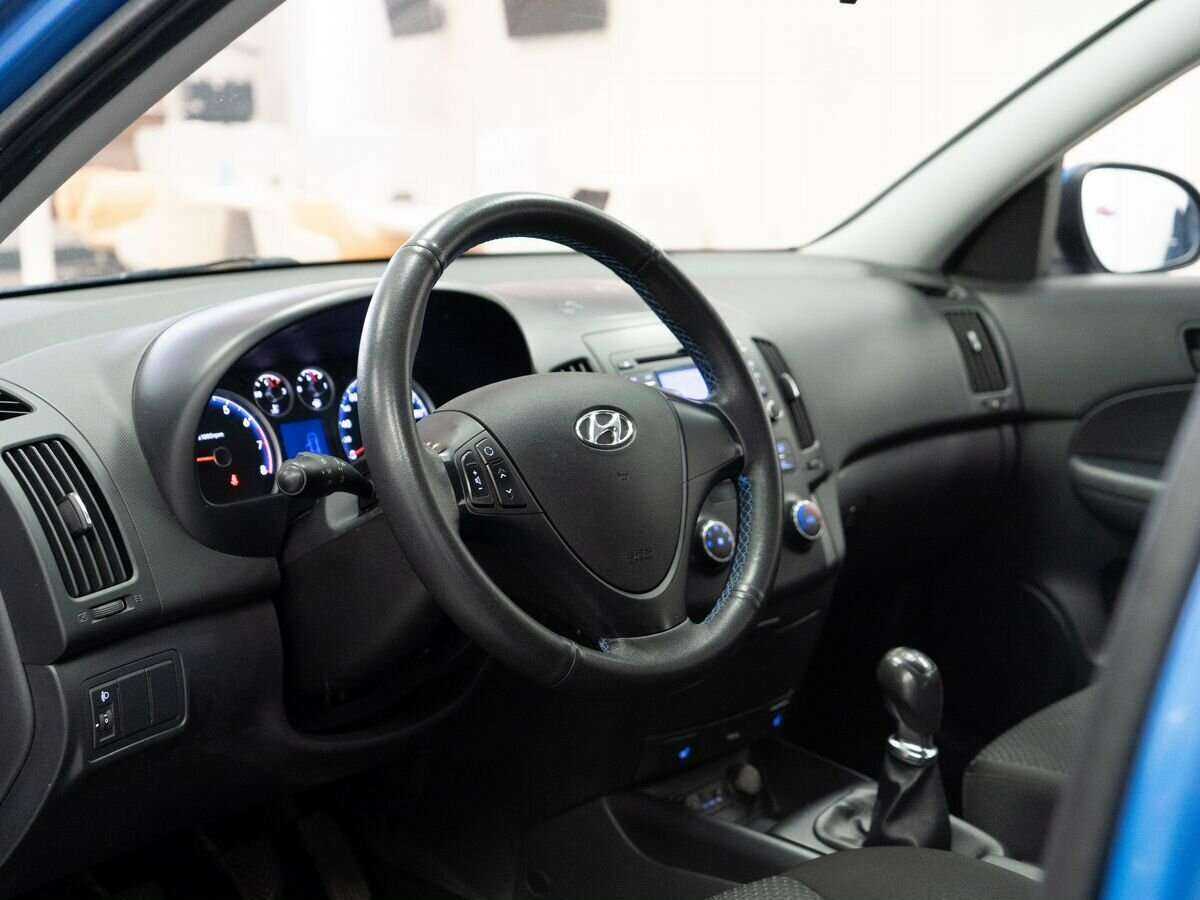 Hyundai i30, 2010 Фото №5