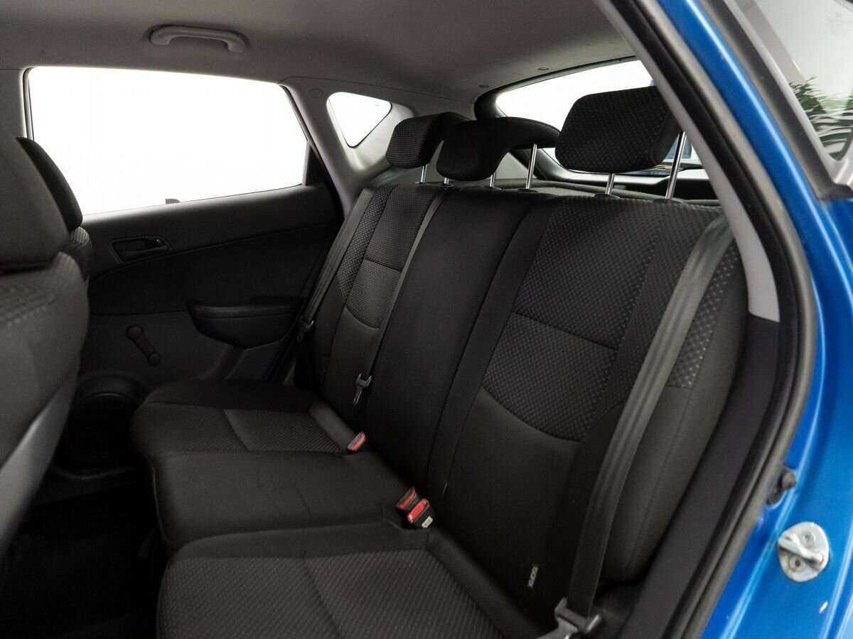 Hyundai i30, 2010 Фото №7