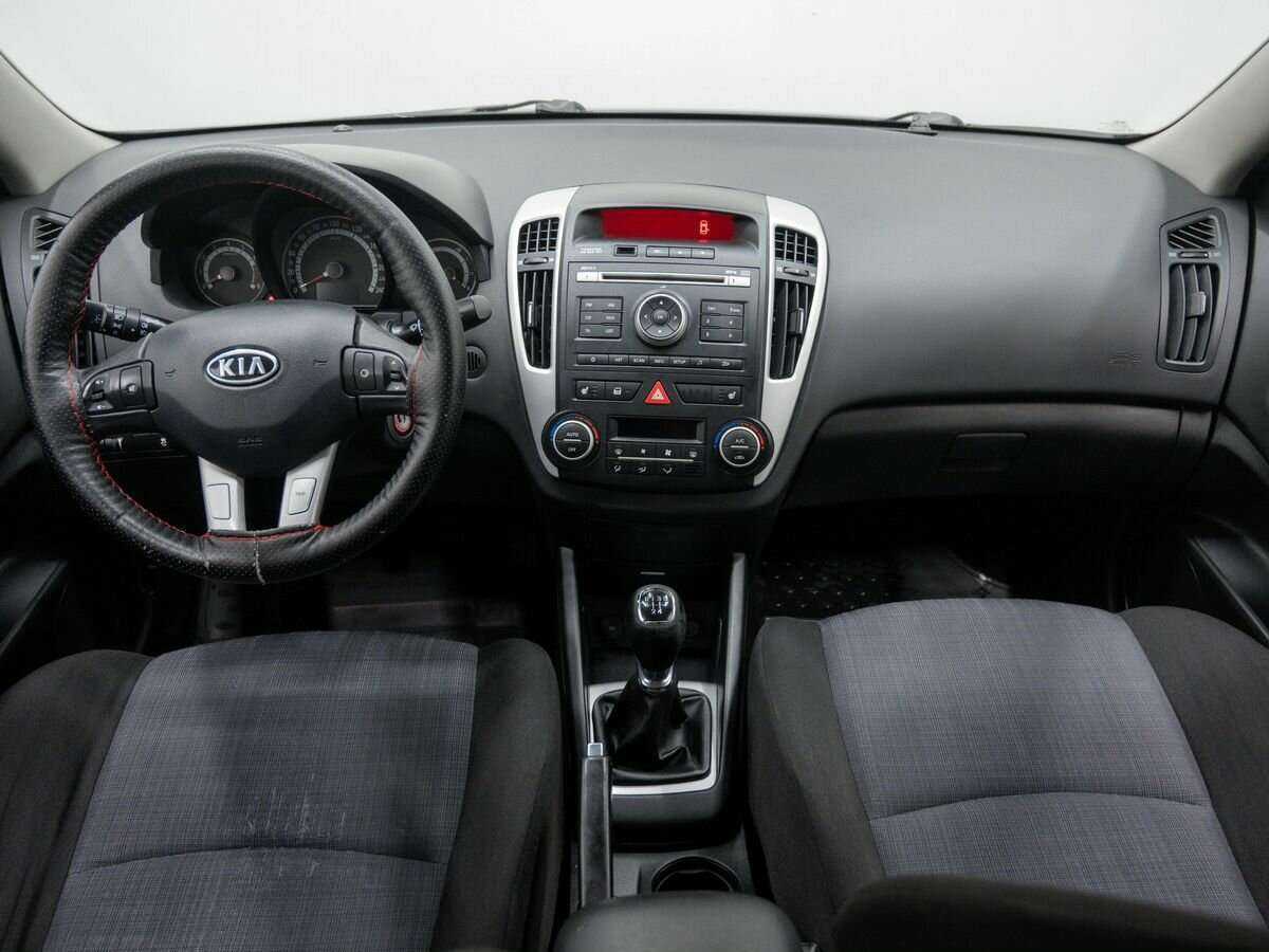 Kia Ceed, 2010 Фото №11