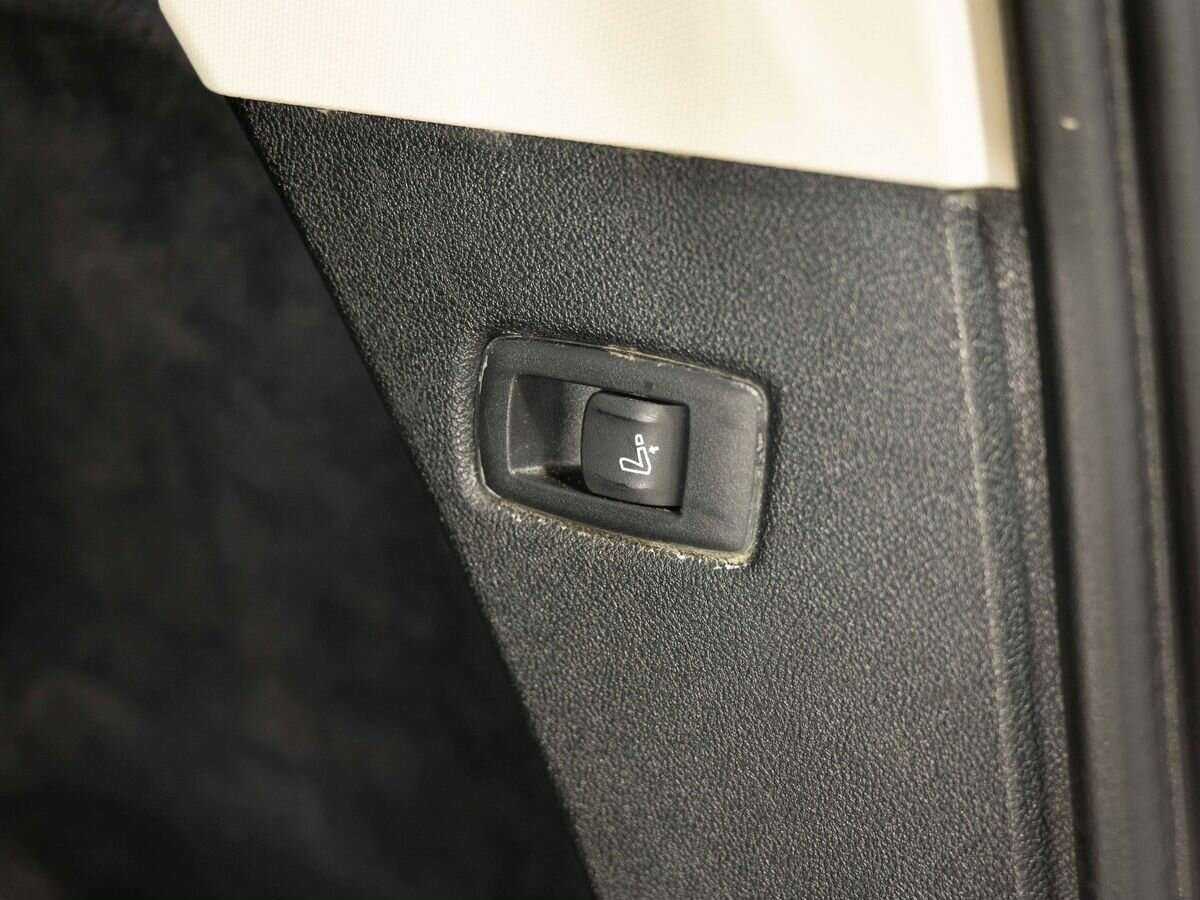 BMW 5 серии 520d xDrive, 2017 Фото №30