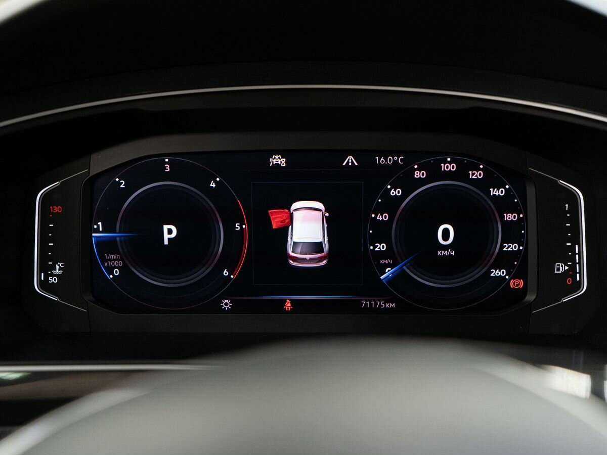 Volkswagen Tiguan, 2019 Фото №10