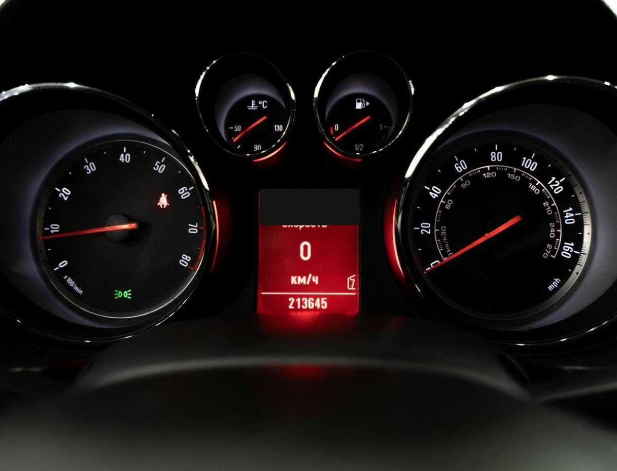 Opel Insignia, 2011 Фото №12