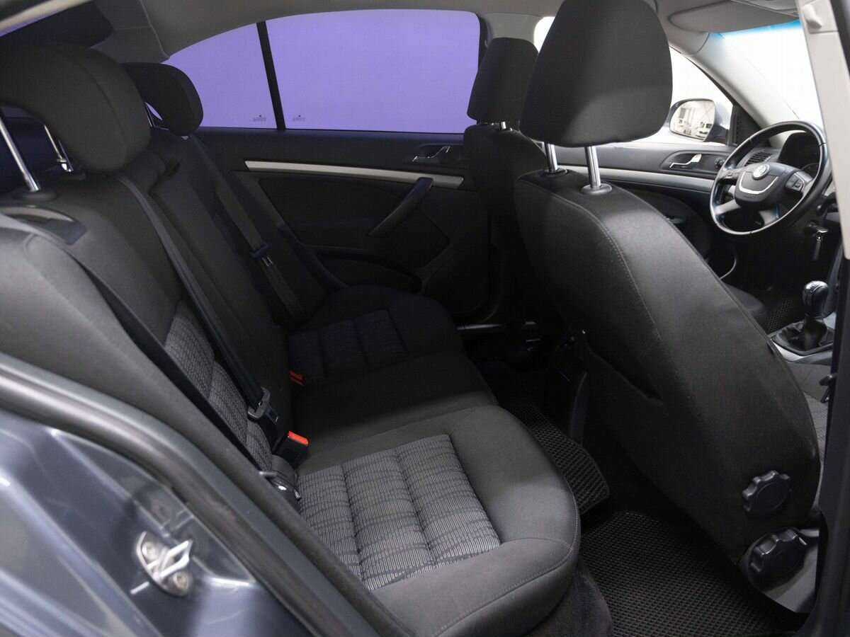 Skoda Octavia, 2010 Фото №10