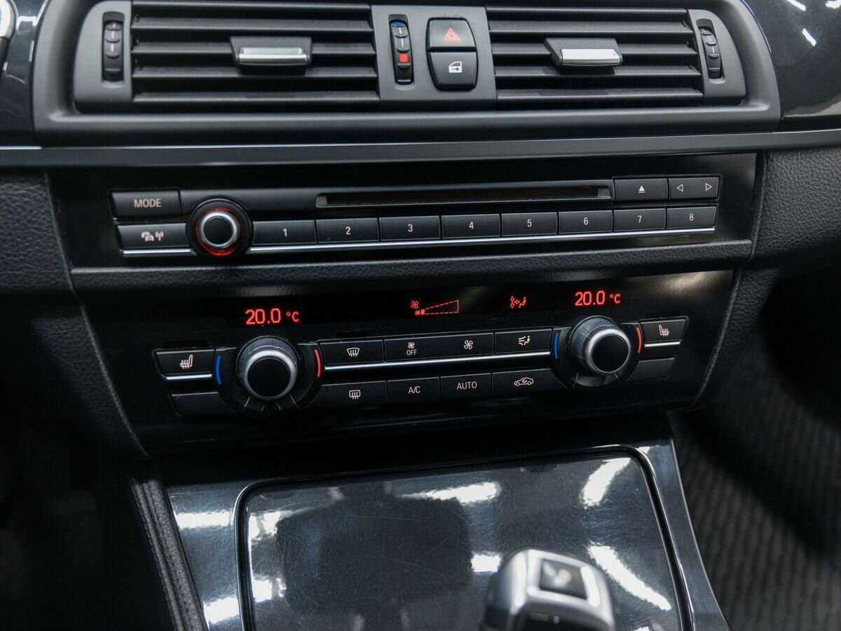 BMW 5 серии 520i, 2013 Фото №22