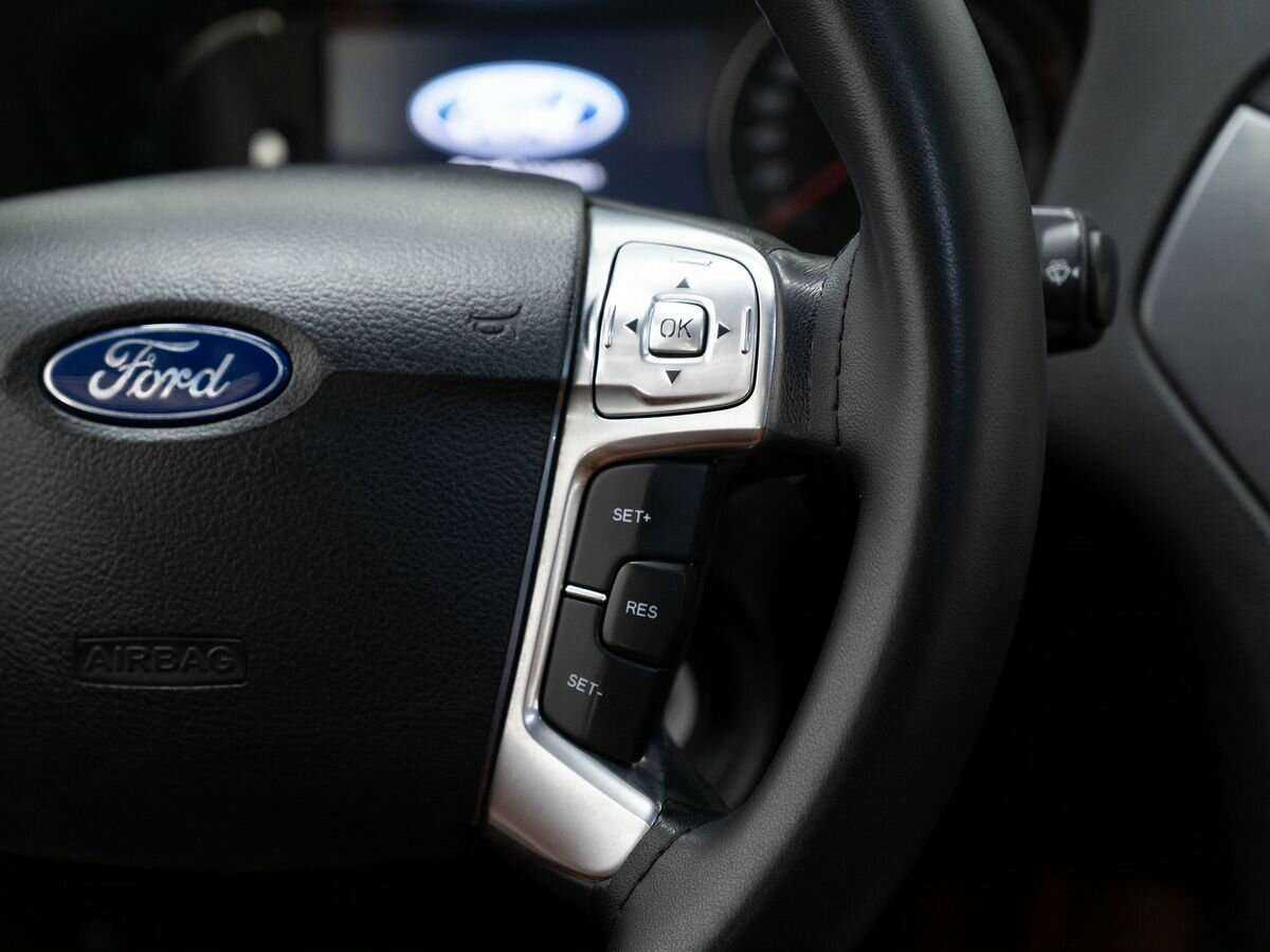 Ford Mondeo, 2011 Фото №12