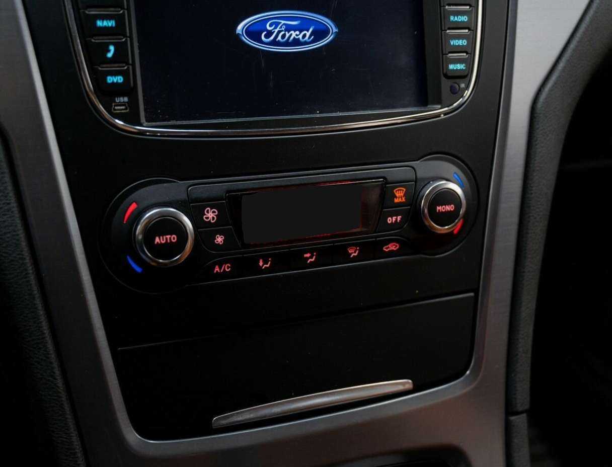 Ford Mondeo, 2011 Фото №21