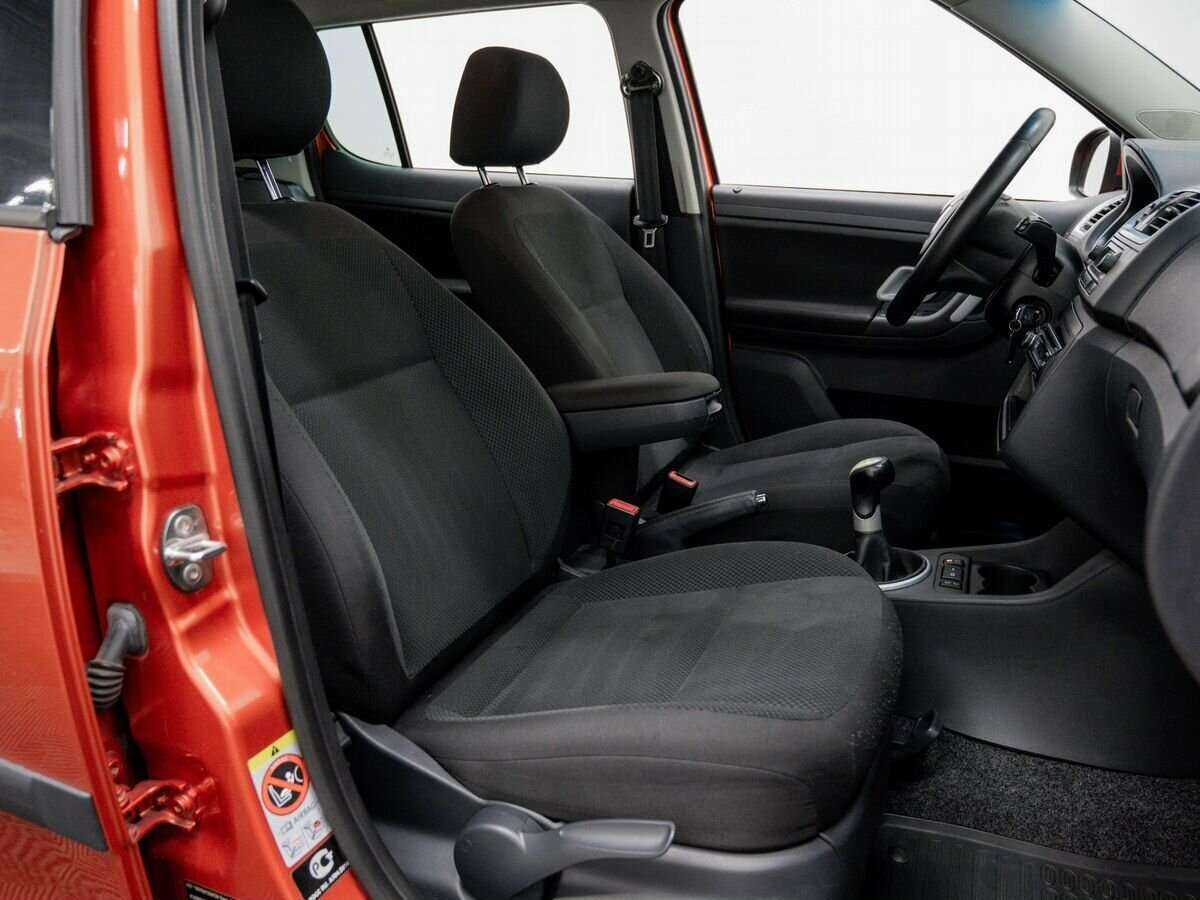 Skoda Fabia, 2010 Фото №9
