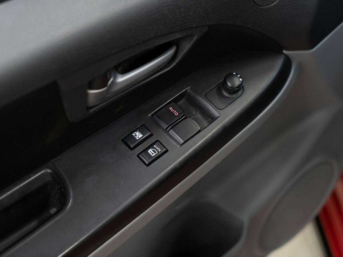 Suzuki SX4, 2010 Фото №14