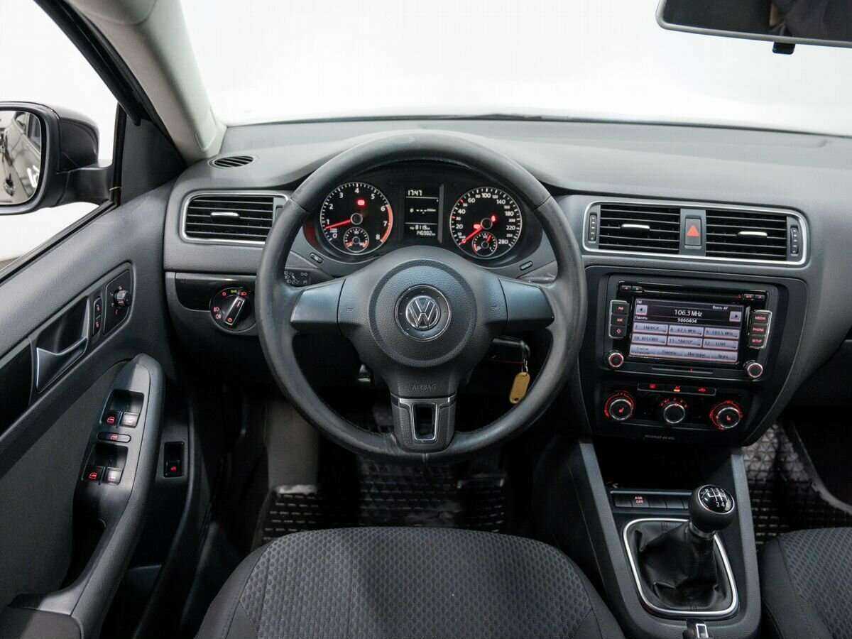 Volkswagen Jetta, 2011 Фото №11