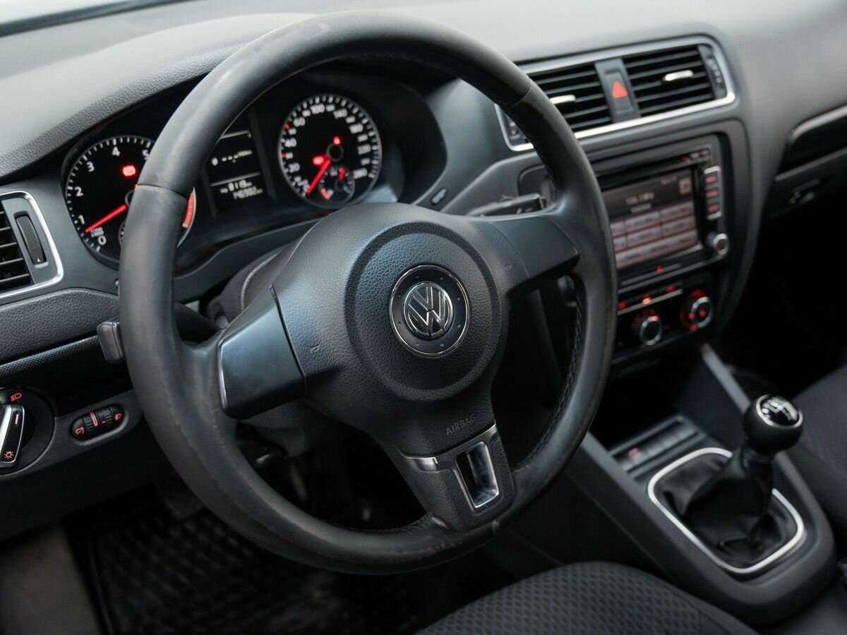 Volkswagen Jetta, 2011 Фото №16