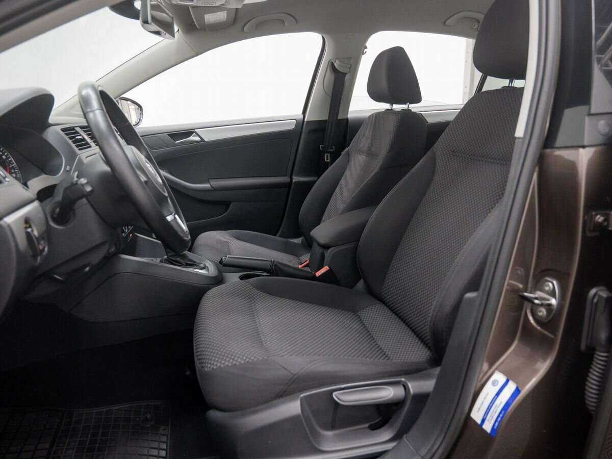 Volkswagen Jetta, 2011 Фото №11