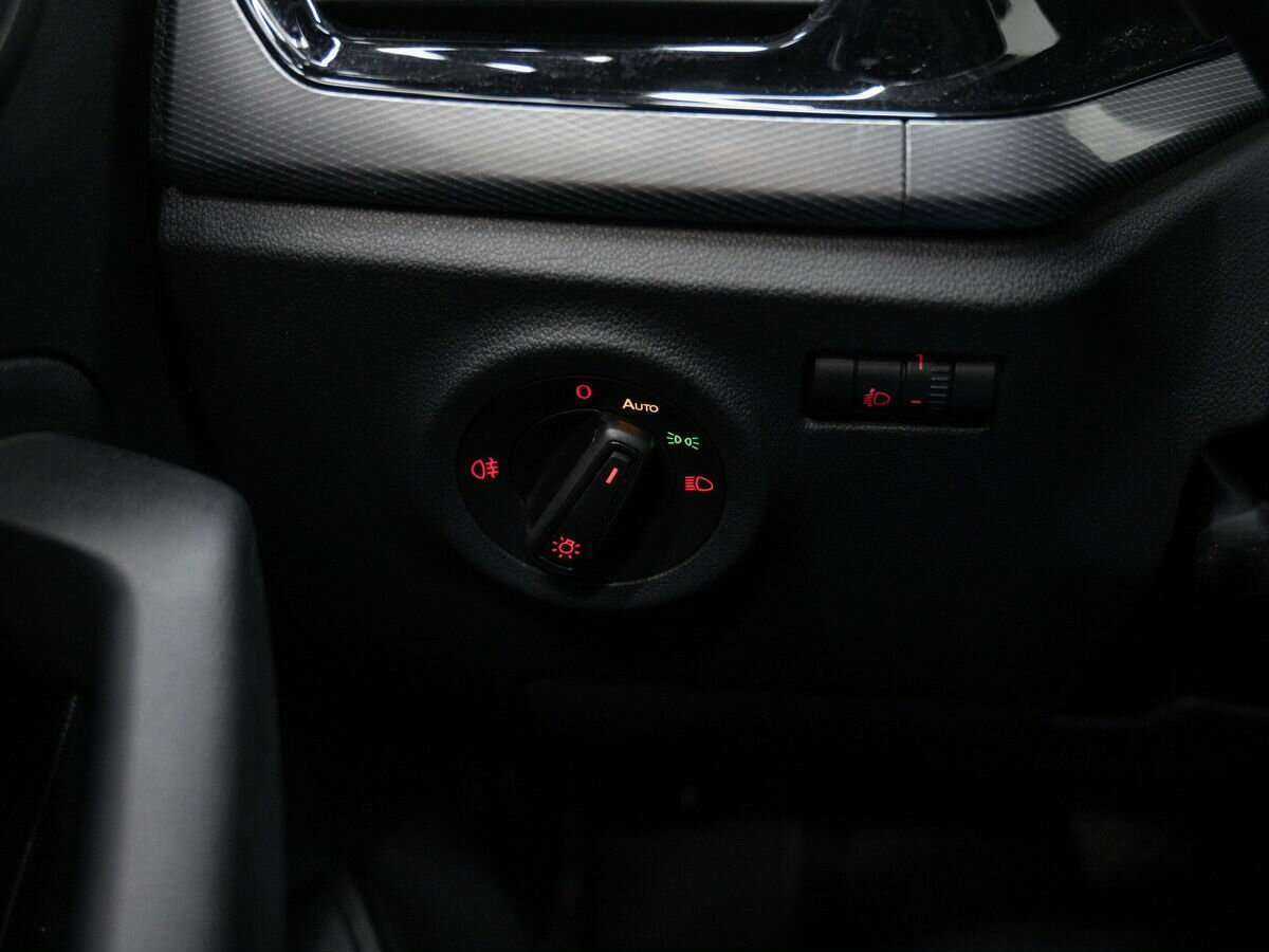 Volkswagen Polo, 2020 Фото №17