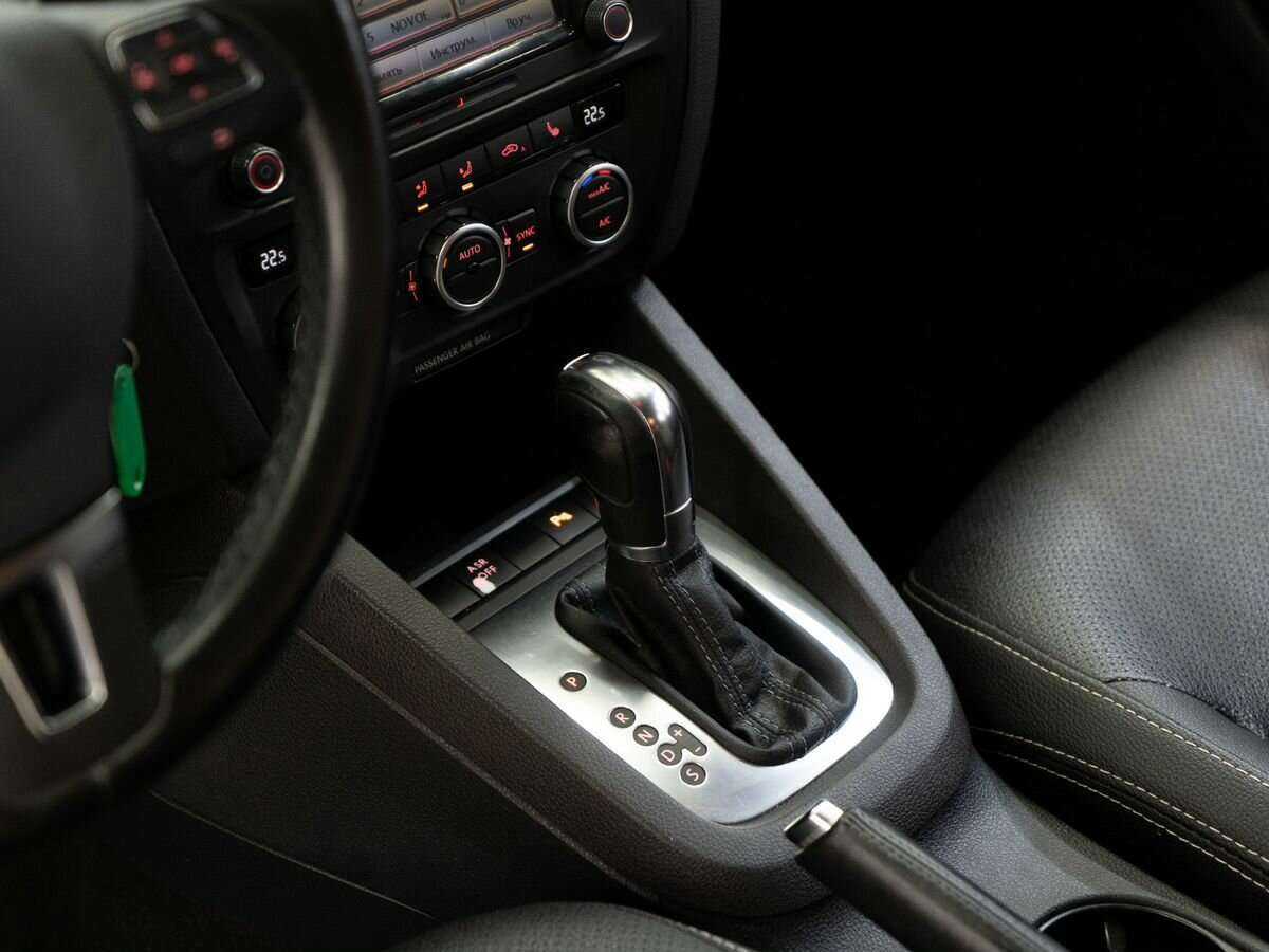 Volkswagen Jetta, 2013 Фото №12