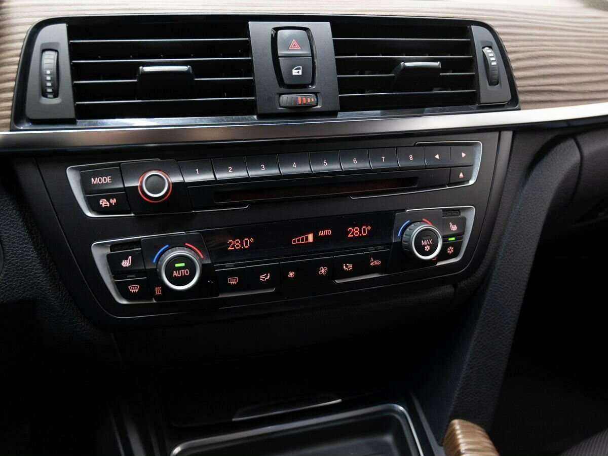 BMW 3 серии 320d, 2012 Фото №16