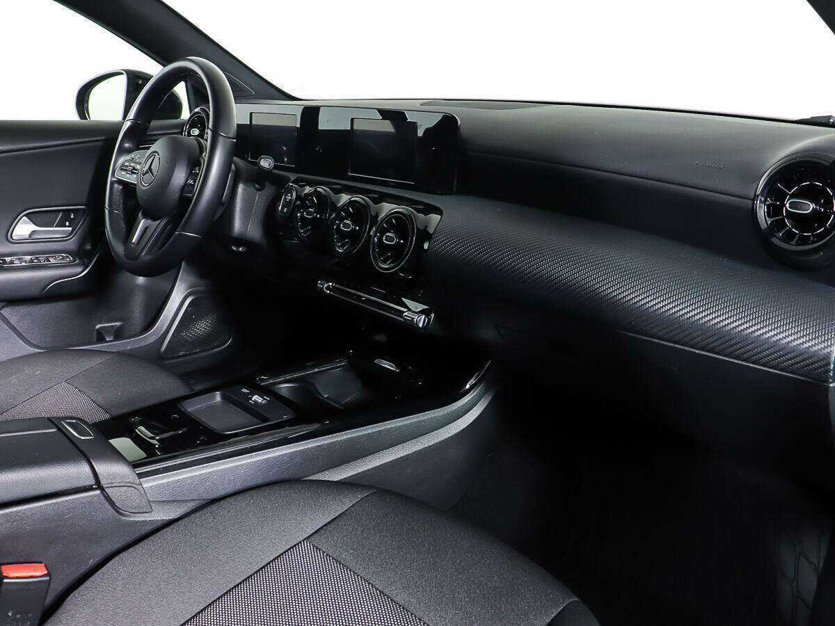 Mercedes-Benz A-Класс 200, 2019 Фото №10