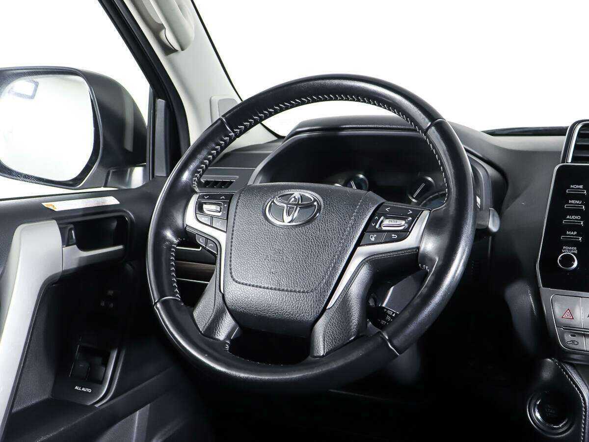 Toyota Land Cruiser Prado, 2021 Фото №15