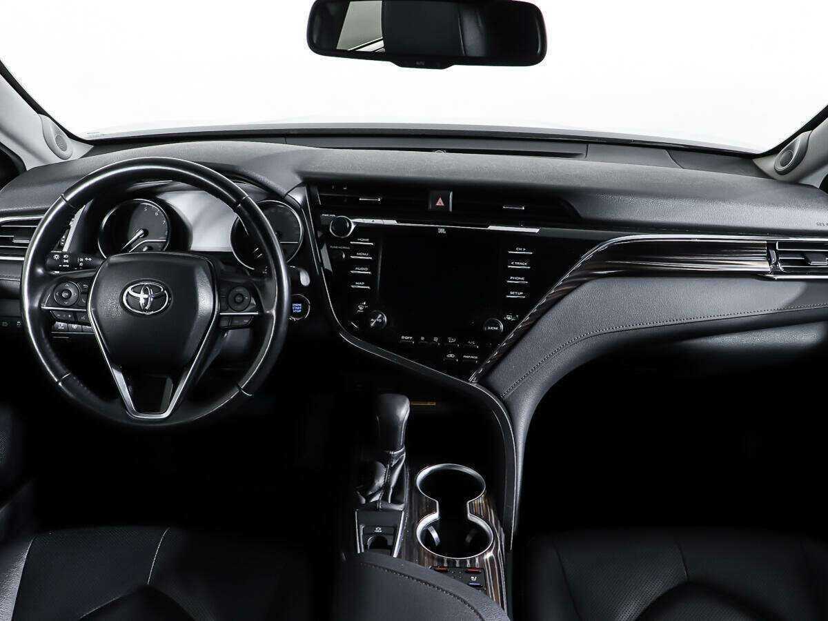 Toyota Camry, 2019 Фото №11