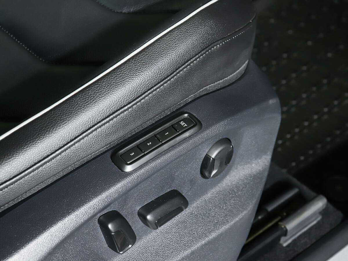 Volkswagen Tiguan, 2021 Фото №13