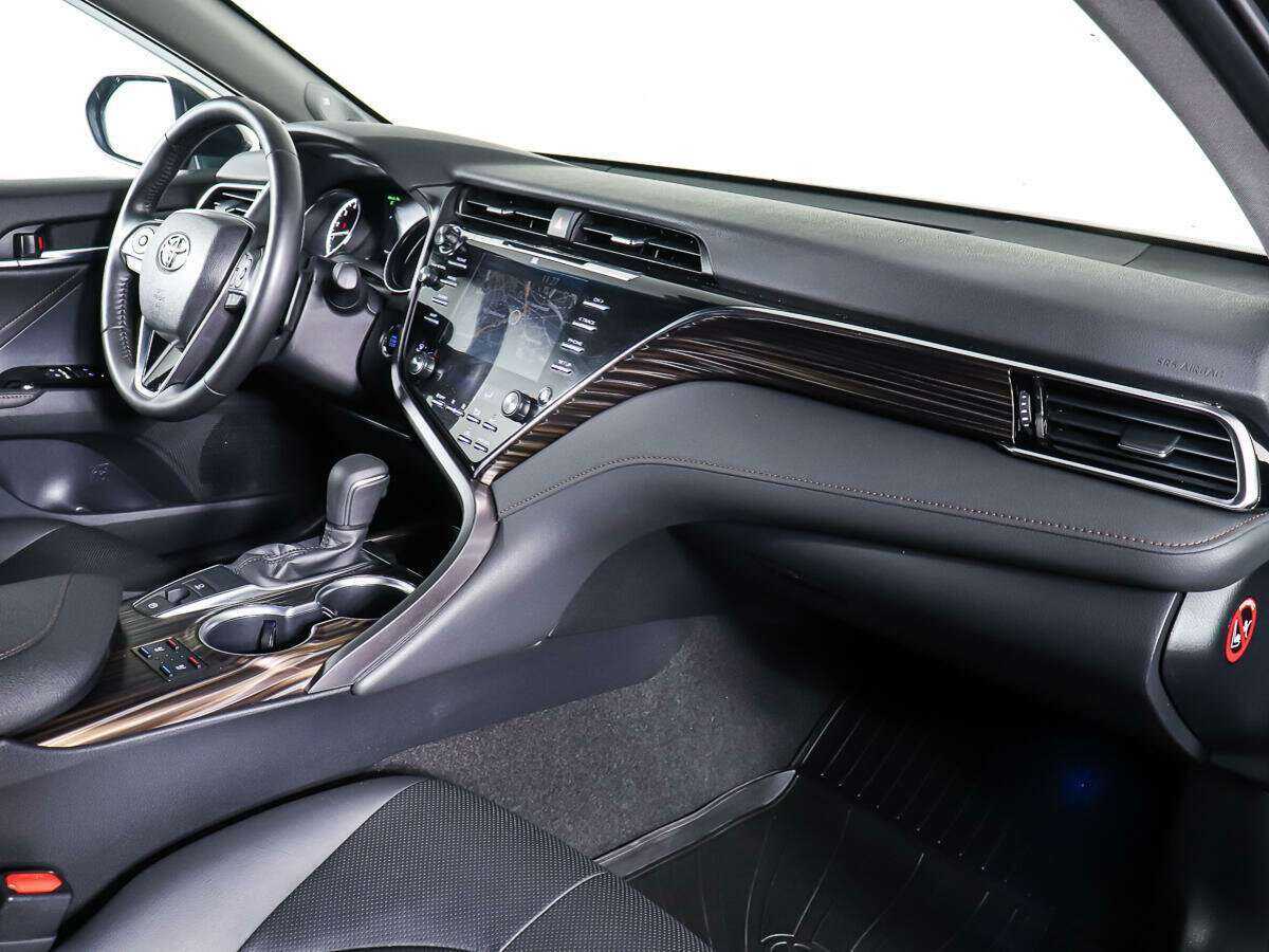 Toyota Camry, 2019 Фото №8