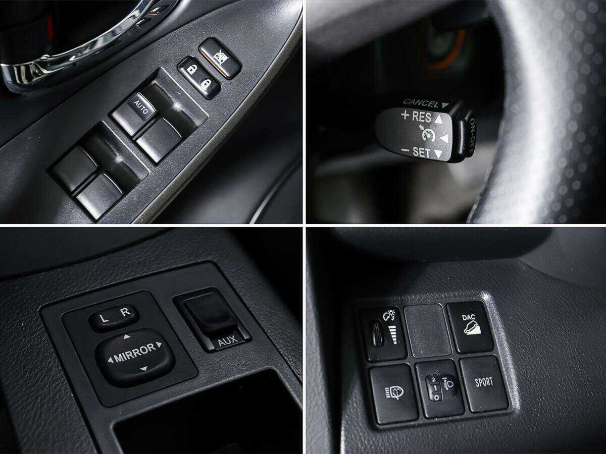 Toyota RAV4, 2011 Фото №15