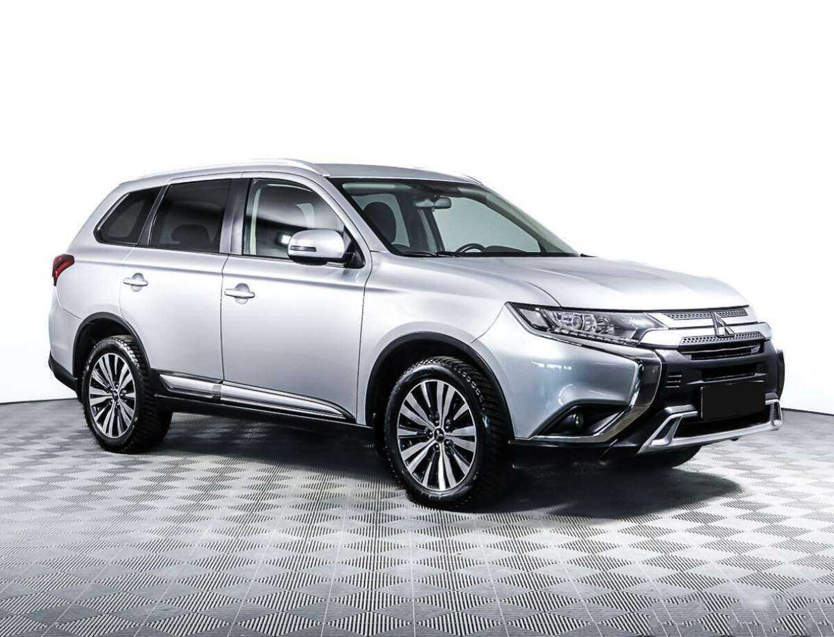 Mitsubishi Outlander, 2019 - 101 800 км. | Фото №3