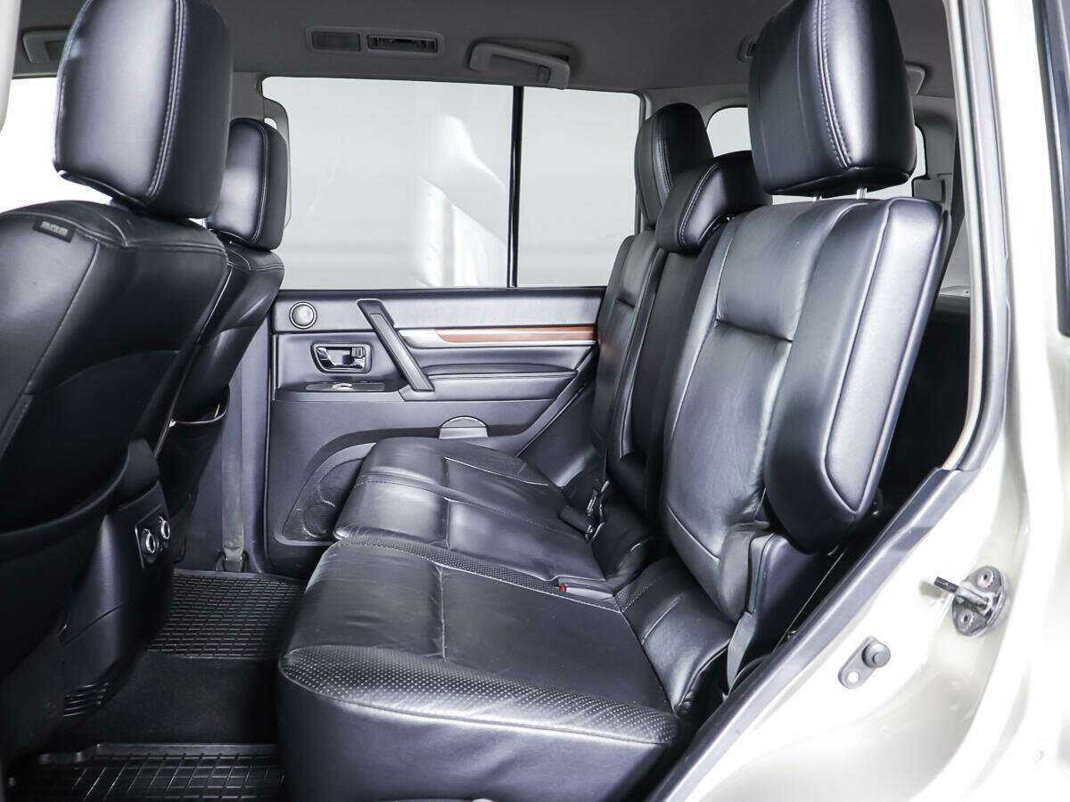 Mitsubishi Pajero, 2008 Фото №9