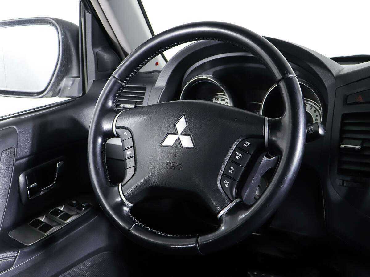 Mitsubishi Pajero, 2008 Фото №14