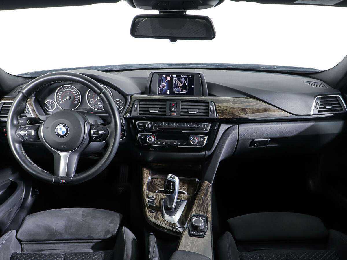 BMW 3 серии 320i xDrive, 2016 Фото №11