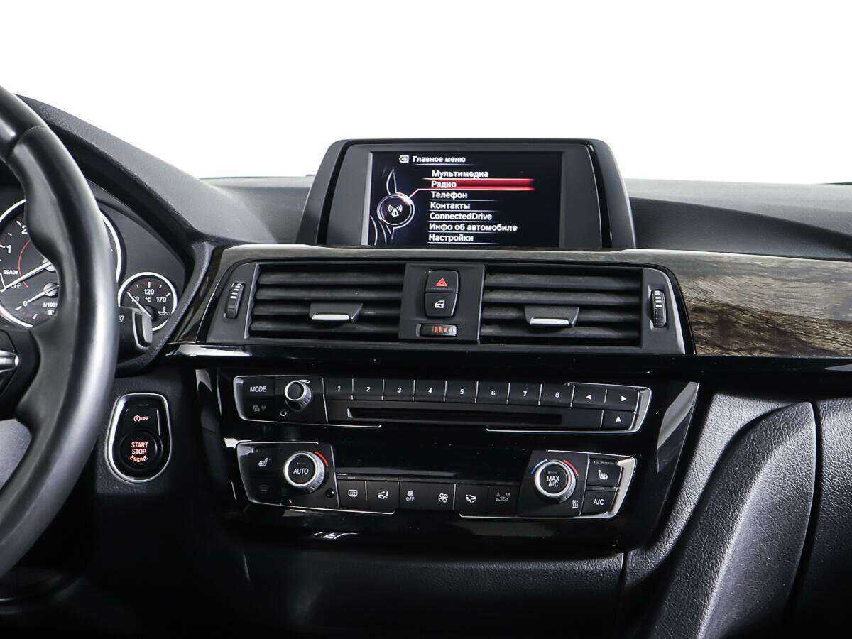 BMW 3 серии 320i xDrive, 2016 Фото №12