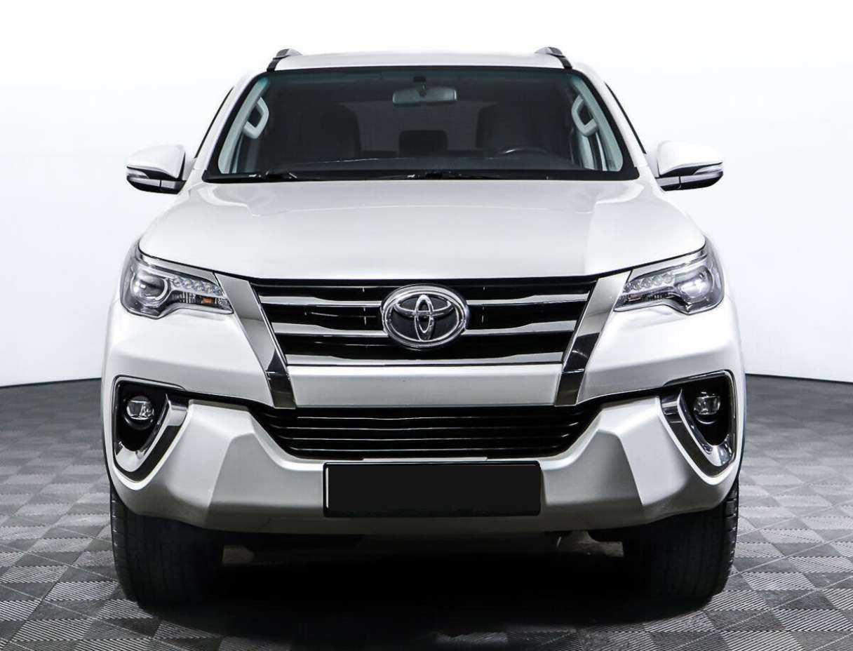 Toyota Fortuner, 2017 - 137 851 км. | Фото №2