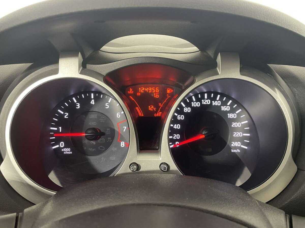 Nissan Juke, 2011 Фото №11