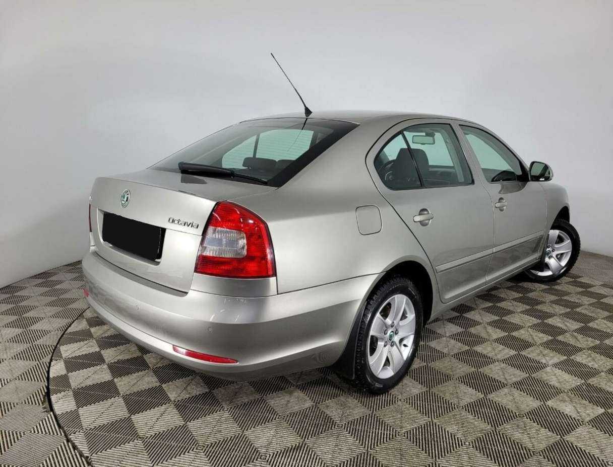 Skoda Octavia DSG7, 2010 Фото №6