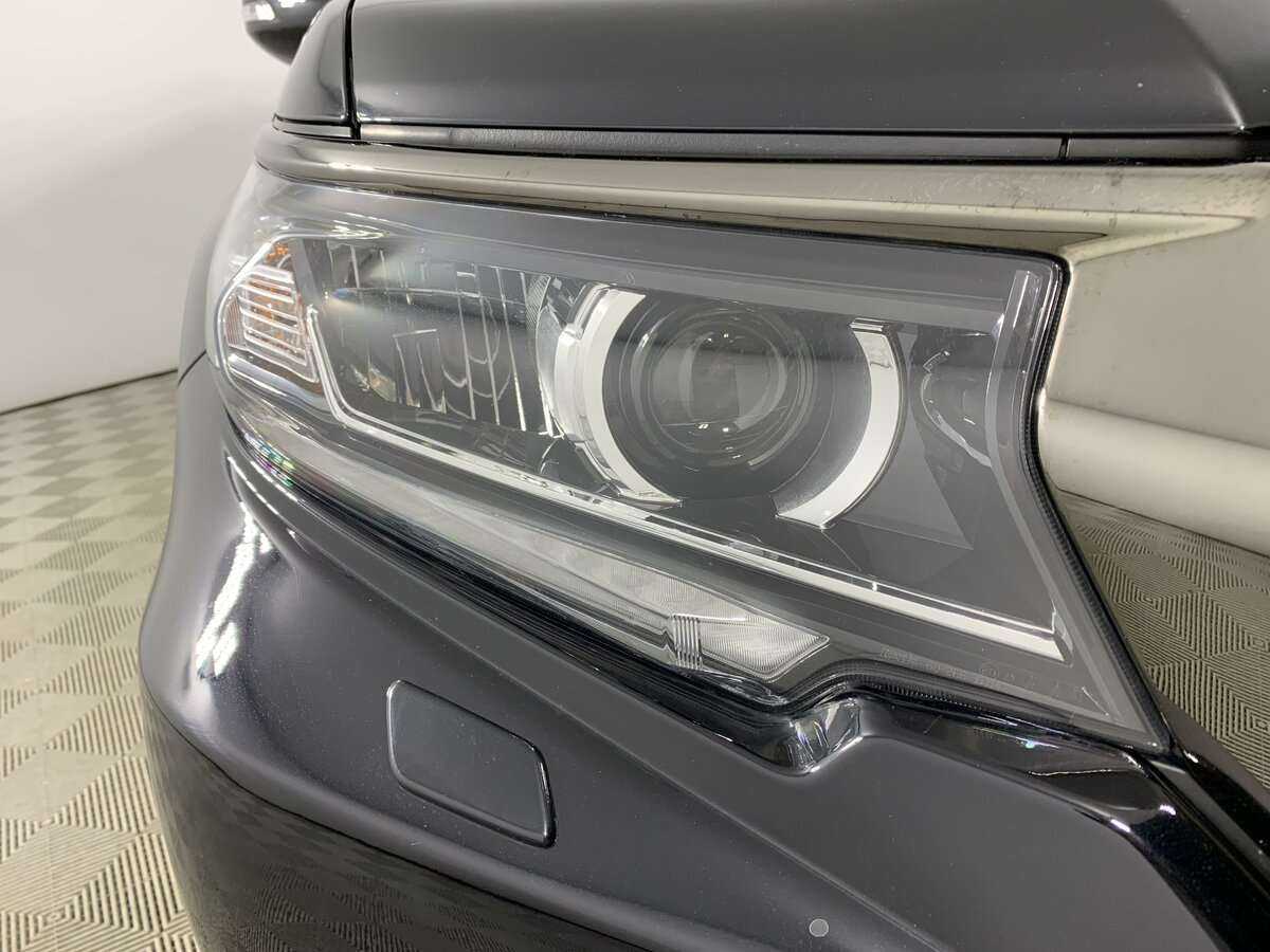 Toyota Land Cruiser Prado, 2021 Фото №17