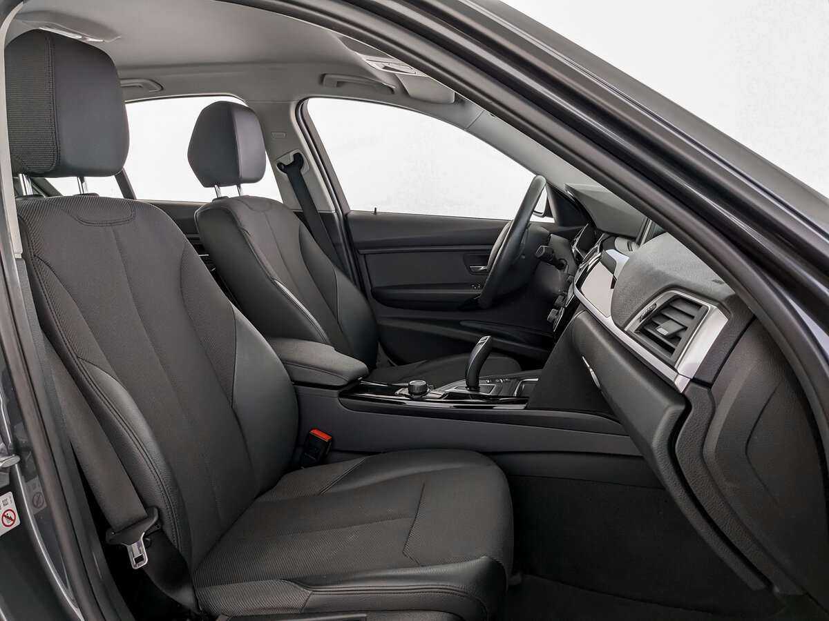 BMW 3 серии 318i, 2018 Фото №23