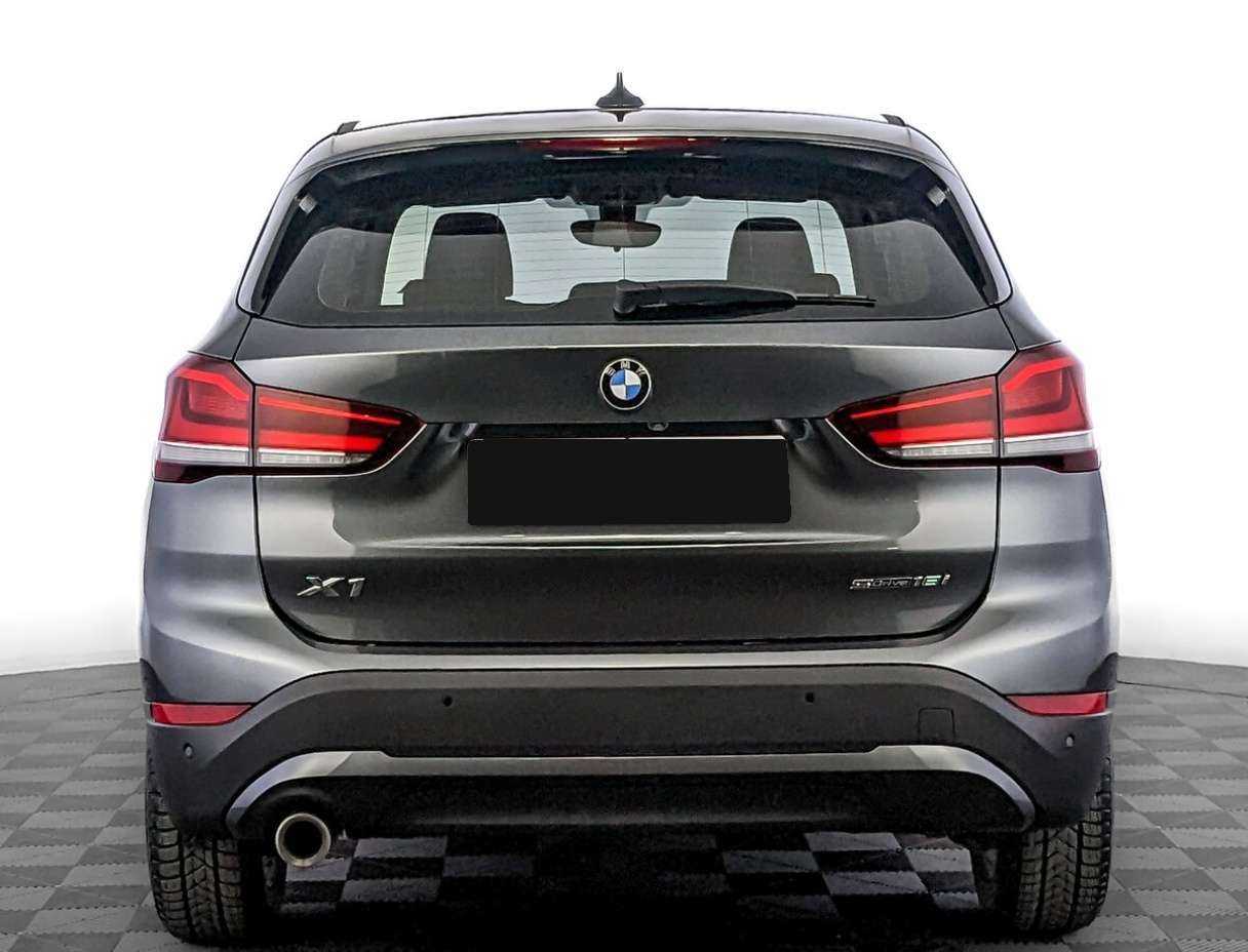 BMW X1 18i sDrive, 2021 Фото №6