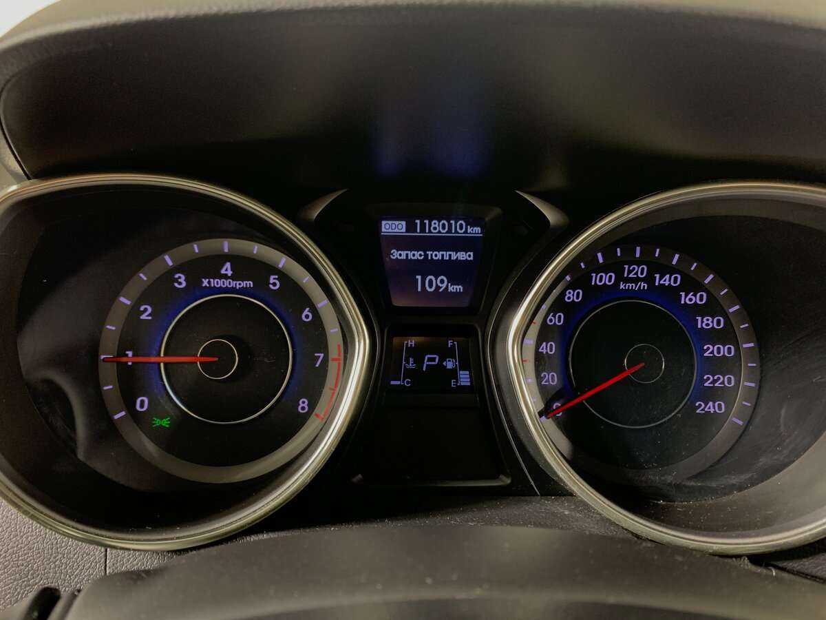 Hyundai Elantra, 2011 Фото №10