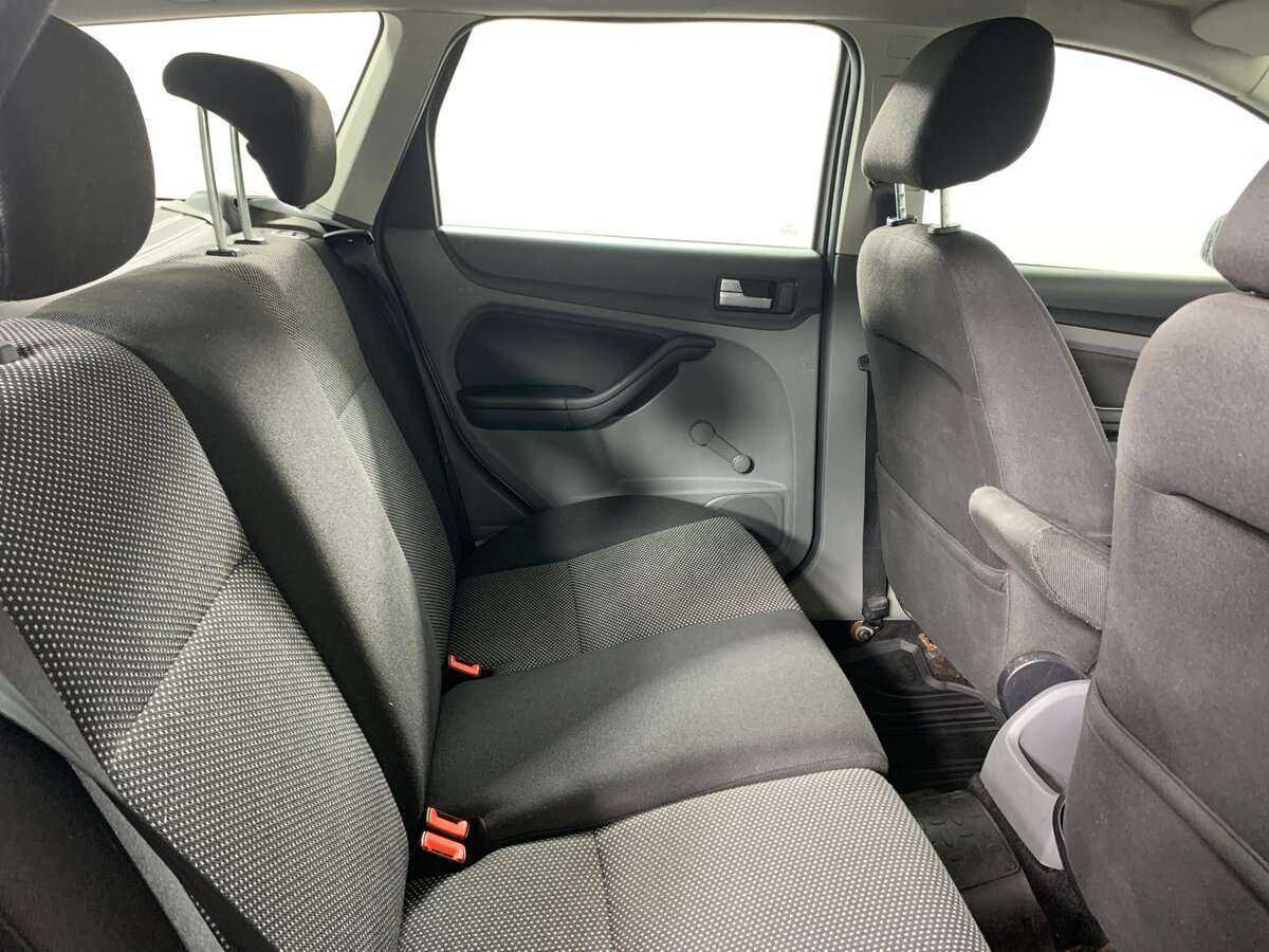 Ford Focus, 2011 Фото №15