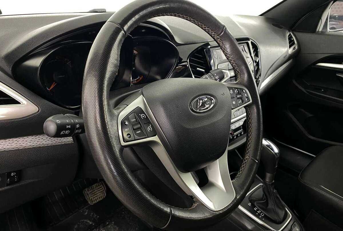 Lada (ВАЗ) Vesta SW, 2020 Фото №13