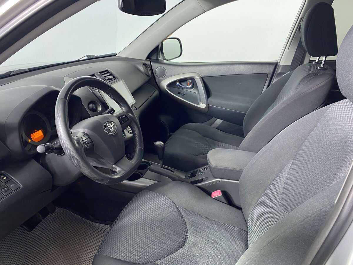 Toyota RAV4, 2011 Фото №8