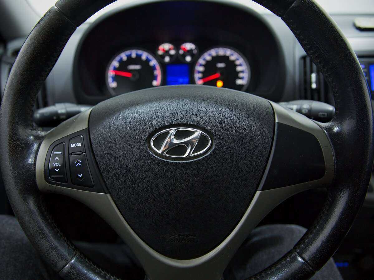 Hyundai i30, 2009 Фото №12