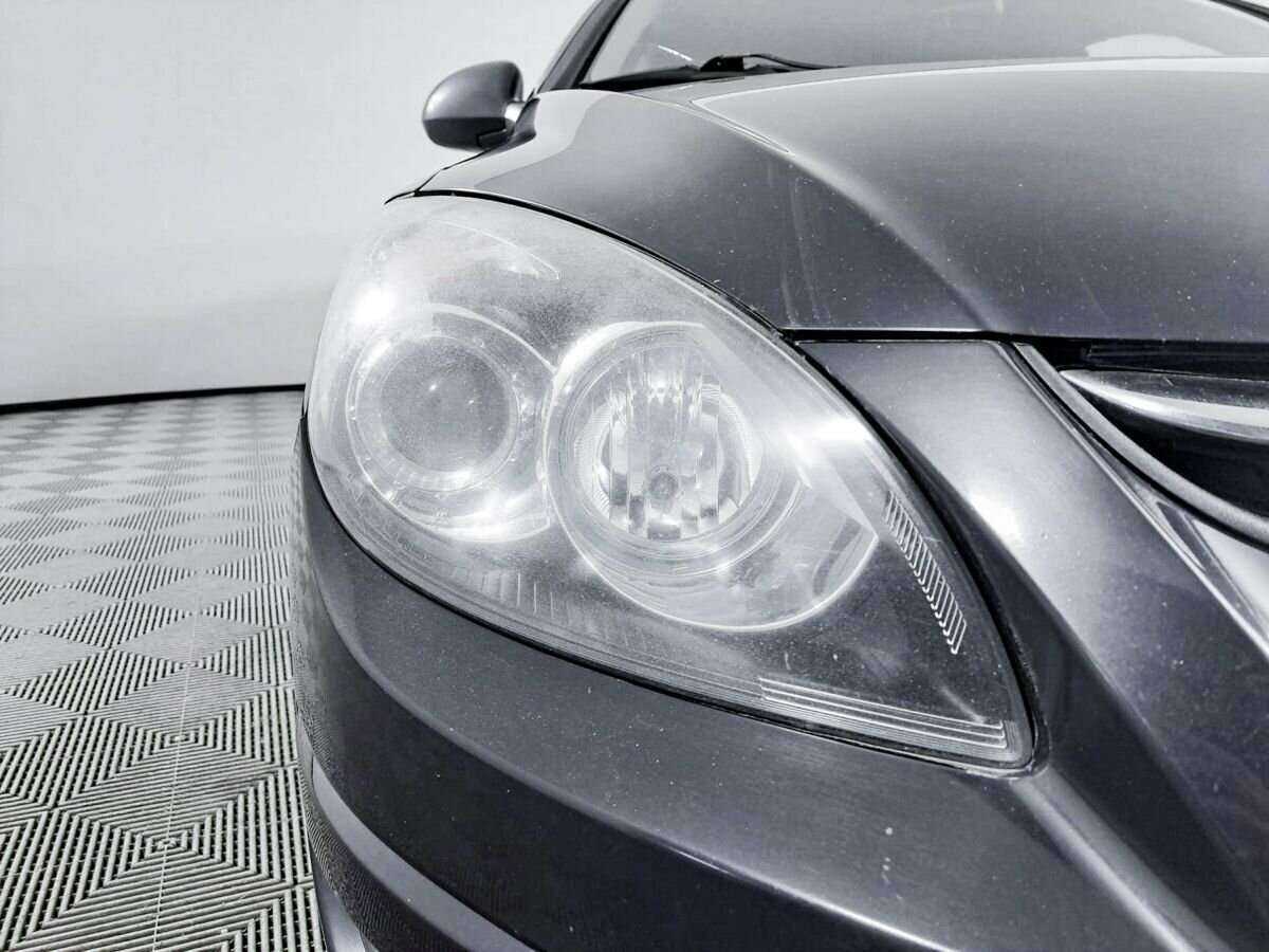 Hyundai i30, 2010 Фото №17