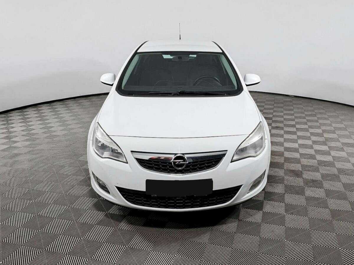Opel Astra, 2011 - 165 120 км. | Фото №2