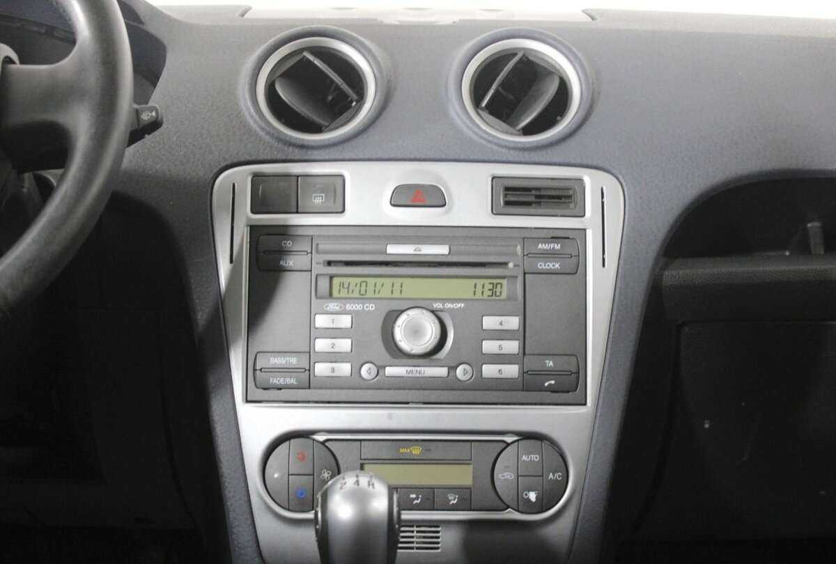 Ford Fusion, 2011 Фото №9