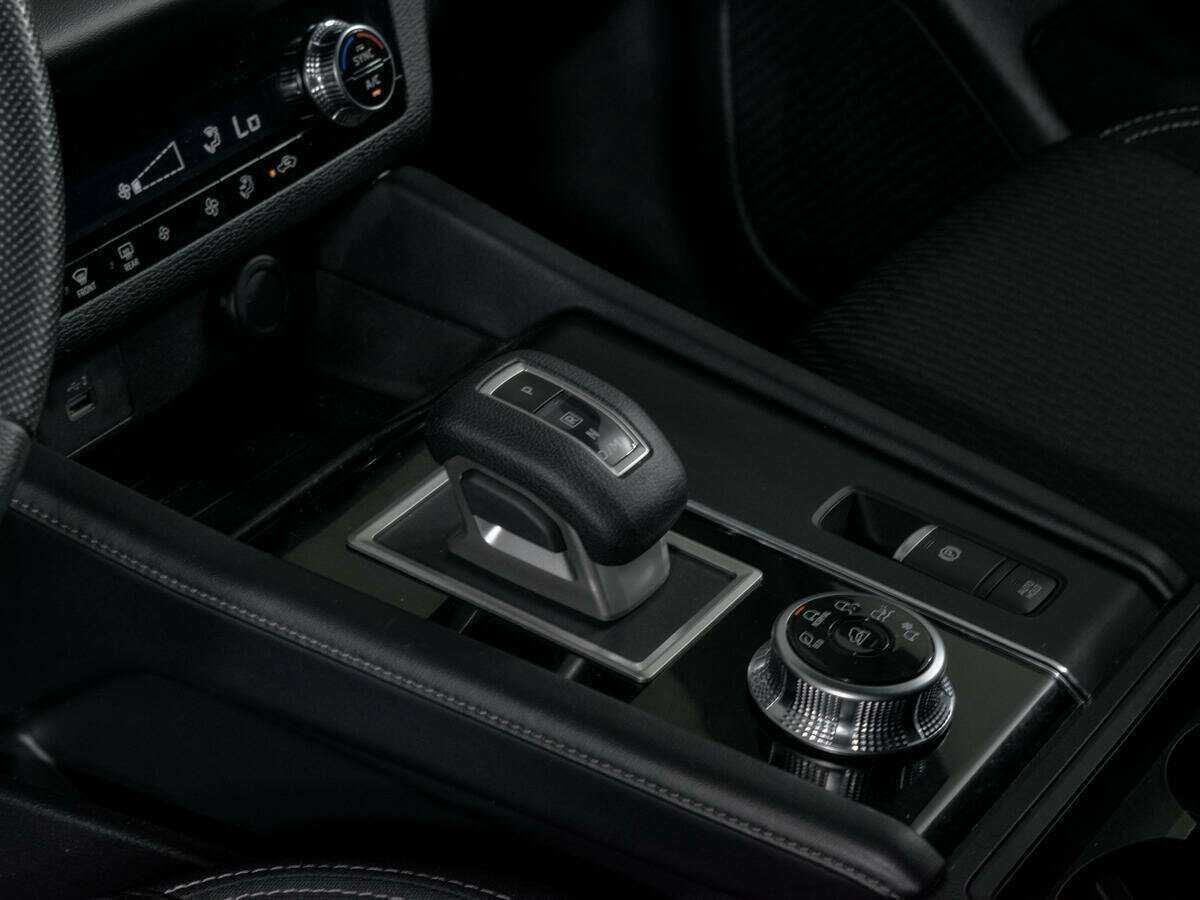 Mitsubishi Outlander, 2022 Фото №16