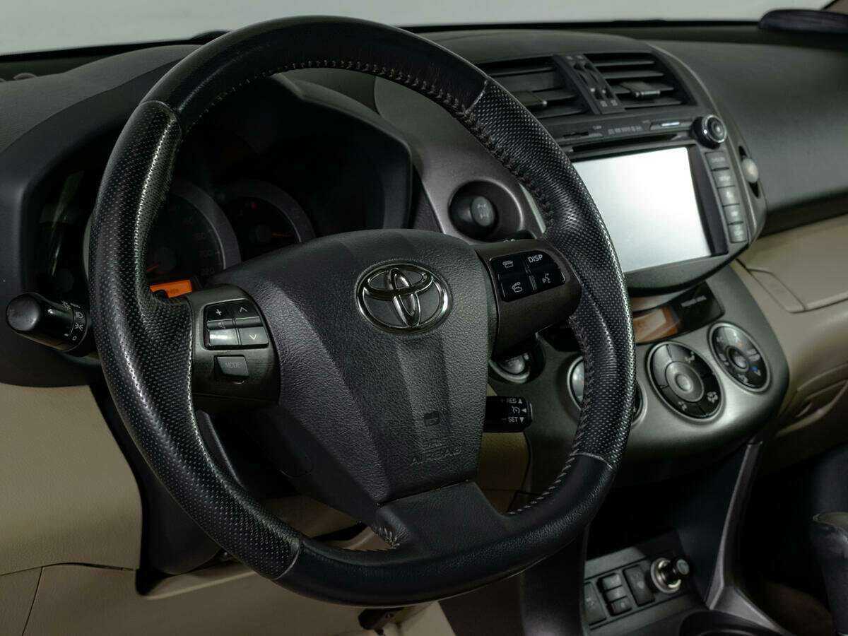 Toyota RAV4, 2010 Фото №12