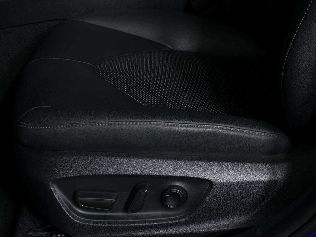 Toyota Camry, 2021 Фото №16