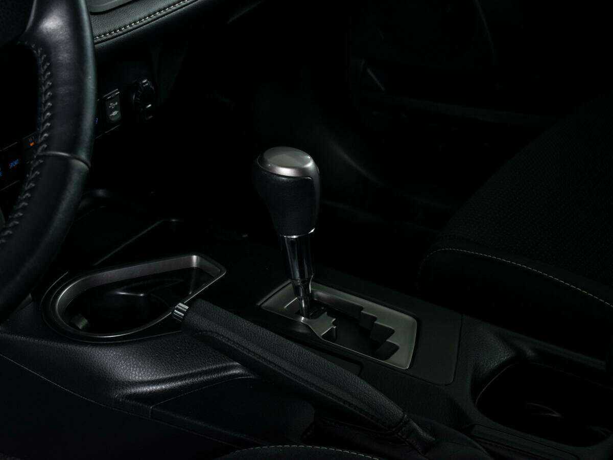 Toyota RAV4, 2017 Фото №15