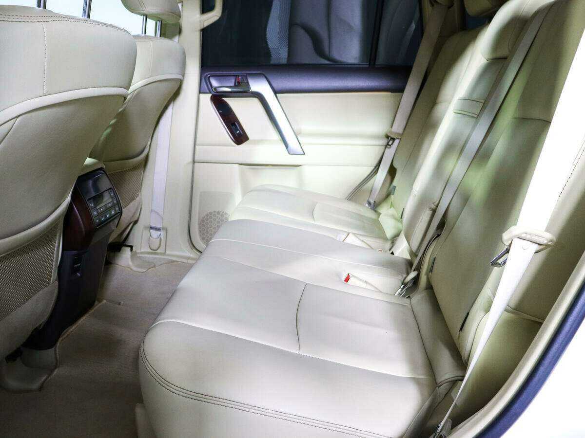 Toyota Land Cruiser Prado, 2015 Фото №8