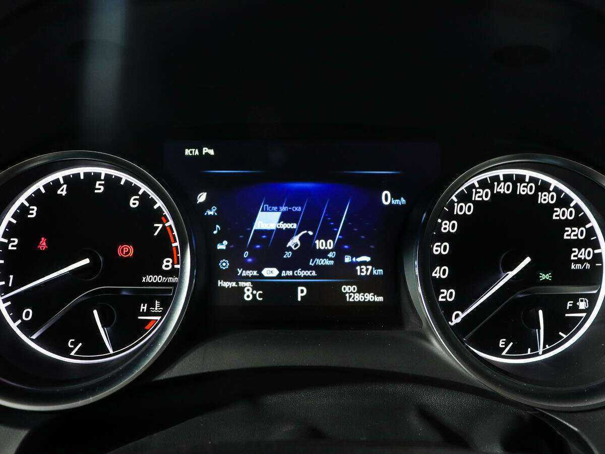 Toyota Camry, 2018 Фото №11